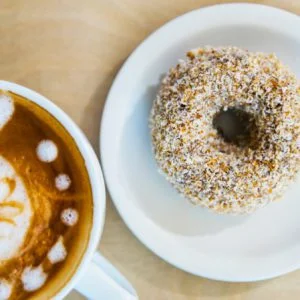 White-Heron-Capp n Donut