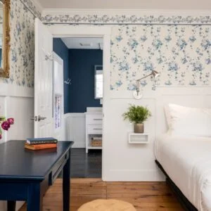 Martin Hill Inn - Room